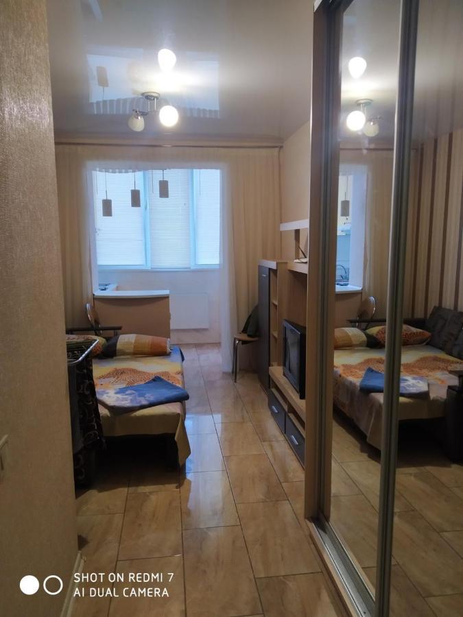 Солнечная Apartment Kharkiv Exterior photo
