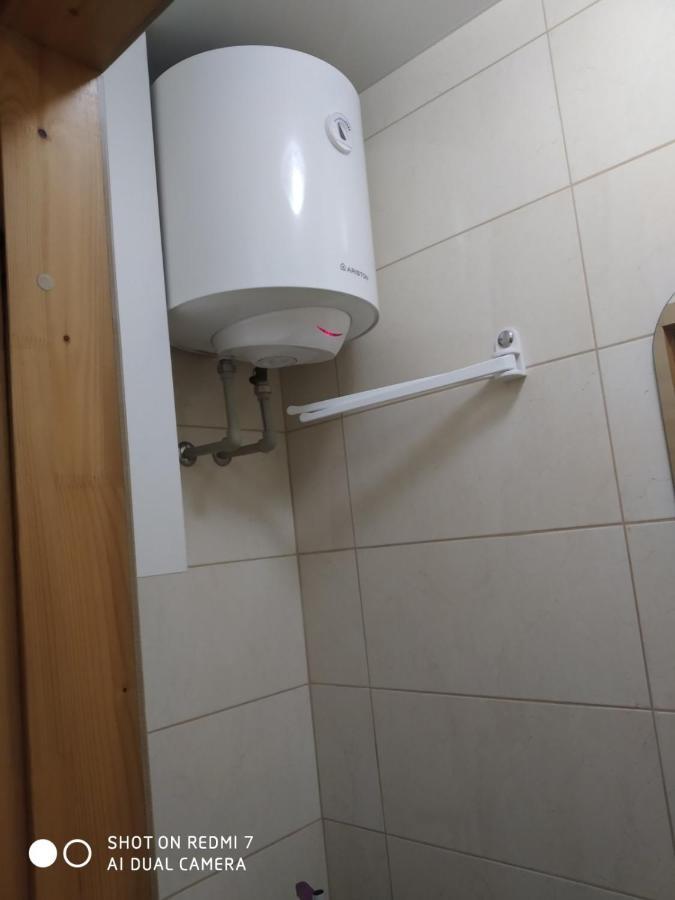 Солнечная Apartment Kharkiv Exterior photo